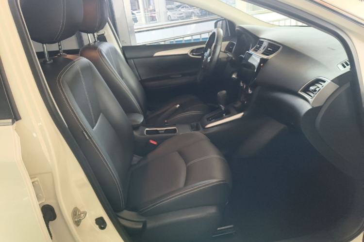 Used Nissan Sylphy 2021 Classic 1.6XL CVT Luxury Edition Right Front Seat