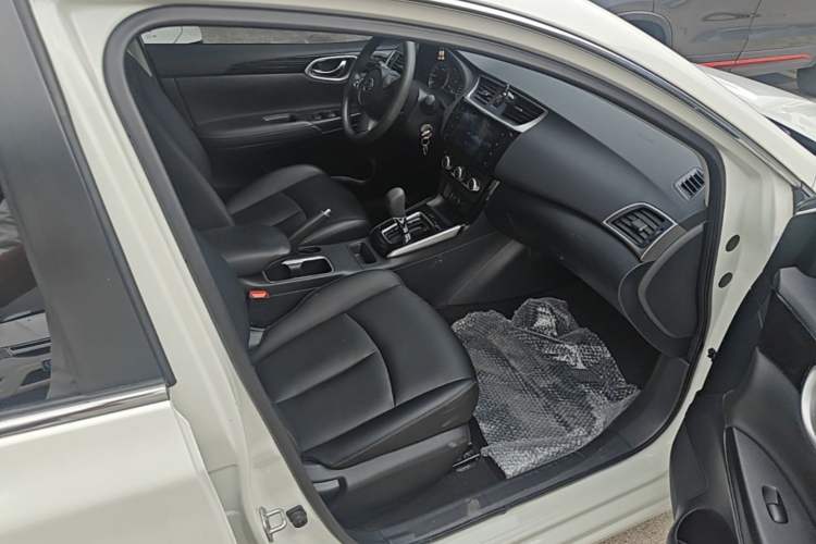 Used Nissan Sylphy 2021 Classic 1.6XL CVT Luxury Edition Right Front Seat
