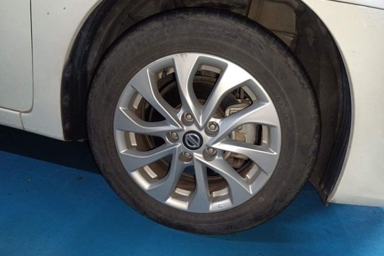 Used Nissan Sylphy 2021 Classic 1.6XL CVT Luxury Edition Right Front Wheel Hub