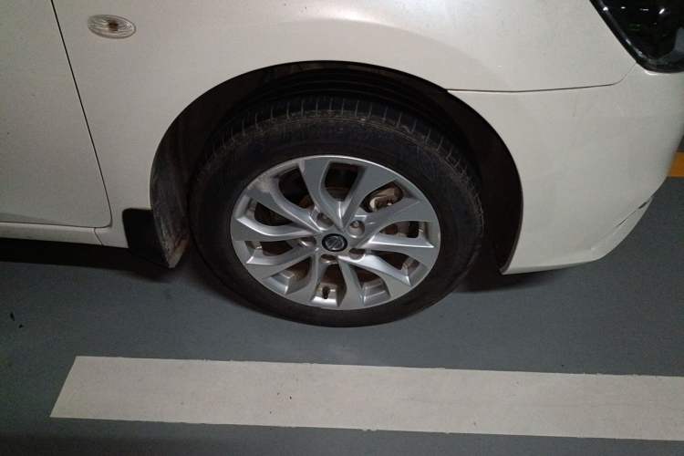 Used Nissan Sylphy 2021 Classic 1.6XL CVT Luxury Edition Right Front Wheel Hub
