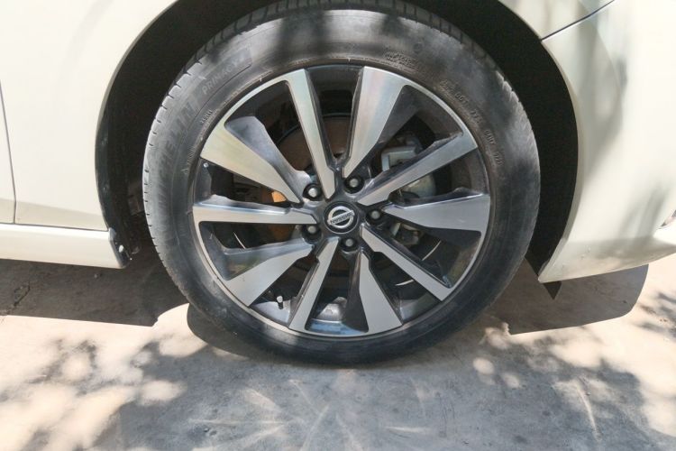 Used Nissan Sylphy 2021 1.6L TOP CVT Luxury Edition Right Front Wheel Hub