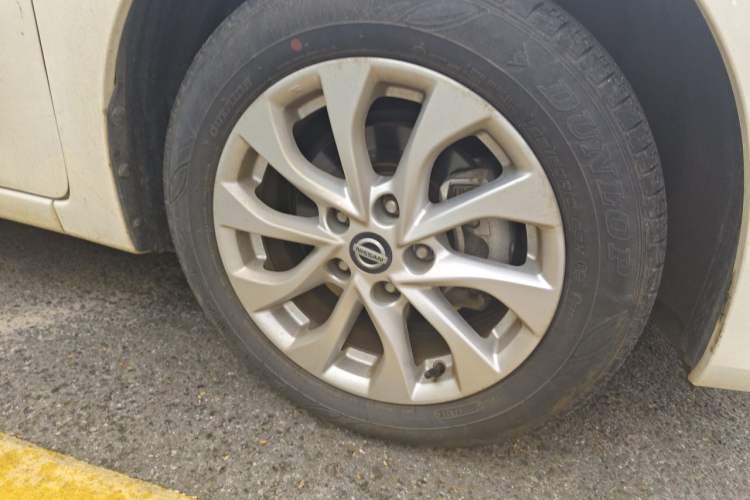 Used Nissan Sylphy 2021 Classic 1.6XL CVT Luxury Edition Right Front Wheel Hub