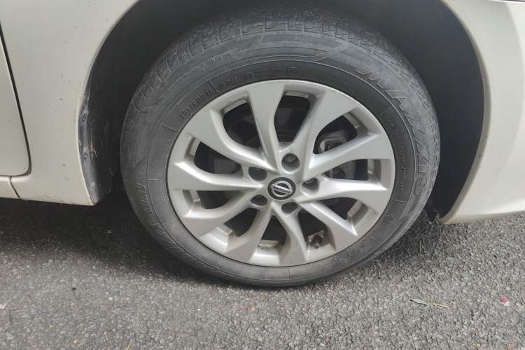 Used Nissan Sylphy 2021 Classic 1.6XL CVT Luxury Edition Right Front Wheel Hub