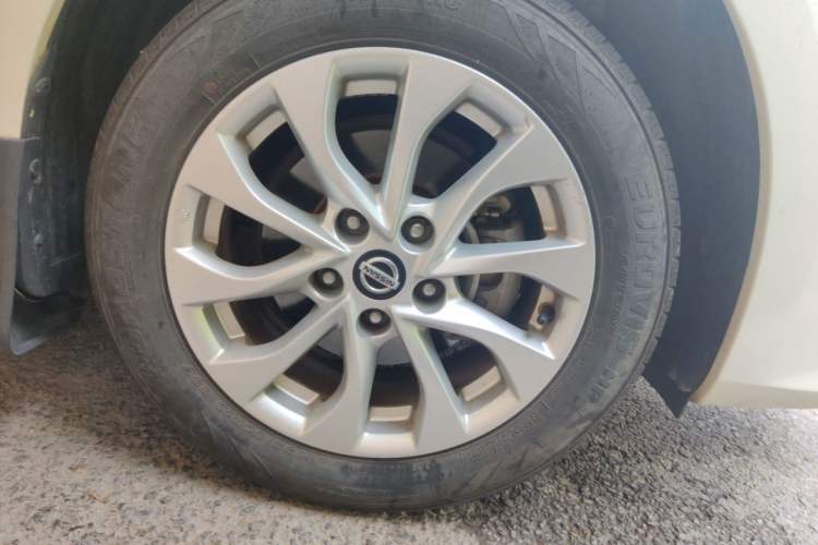 Used Nissan Sylphy 2021 Classic 1.6XE CVT Comfort Edition Right Front Wheel Hub