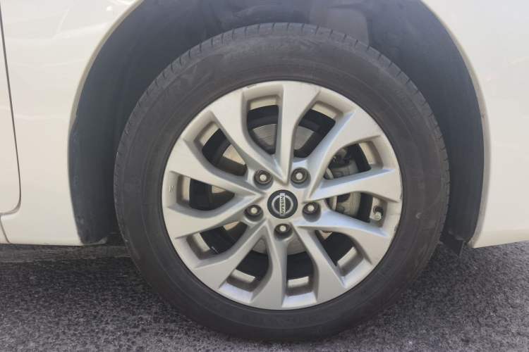 Used Nissan Sylphy 2021 Classic 1.6XL CVT Luxury Edition Right Front Wheel Hub