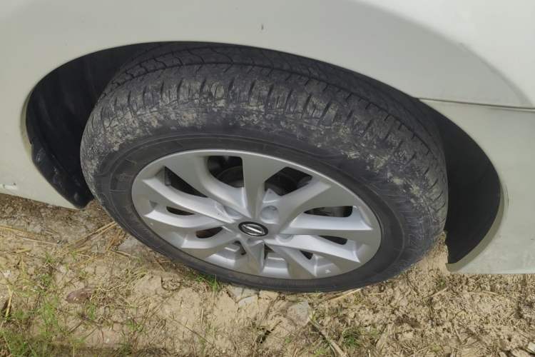 Used Nissan Sylphy 2021 Classic 1.6XE CVT Comfort Edition Right Front Wheel Hub