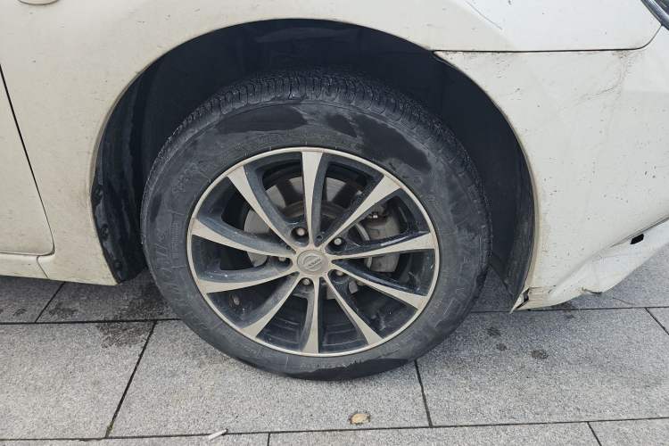 Used Nissan Sylphy 2021 Classic 1.6XE CVT Comfort Edition Right Front Wheel Hub