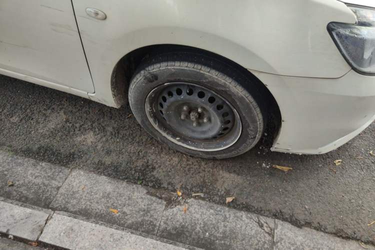 Used Nissan Sylphy 2021 Classic 1.6XE CVT Exclusive Edition Right Front Wheel Hub
