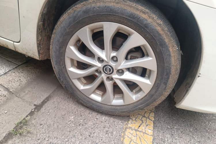 Used Nissan Sylphy 2021 Classic 1.6XL CVT Luxury Edition Right Front Wheel Hub