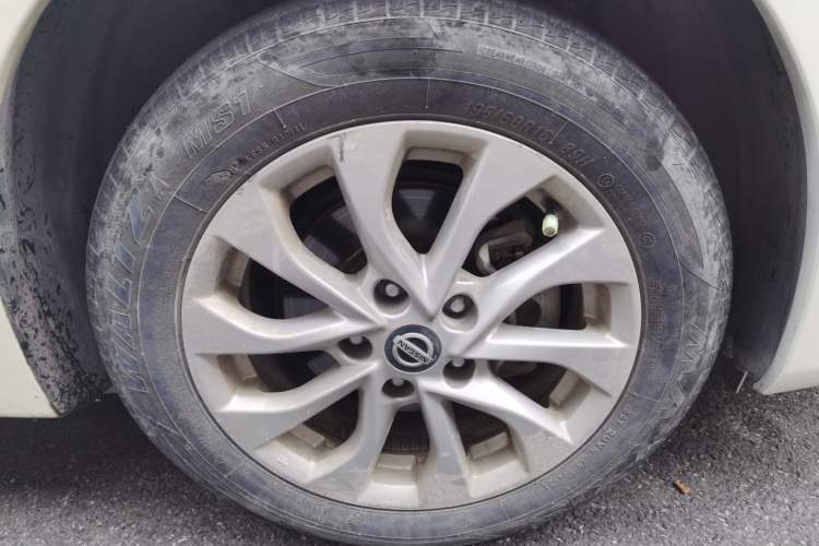 Used Nissan Sylphy 2021 Classic 1.6XL CVT Luxury Edition Right Front Wheel Hub