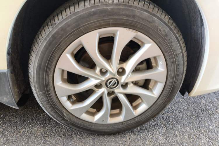 Used Nissan Sylphy 2021 Classic 1.6XL CVT Luxury Edition Right Front Wheel Hub