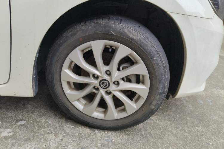 Used Nissan Sylphy 2021 Classic 1.6XL CVT Luxury Edition Right Front Wheel Hub