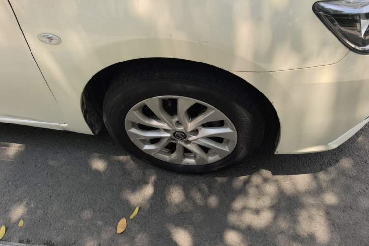 Used Nissan Sylphy 2021 Classic 1.6XL CVT Luxury Edition Right Front Wheel Hub