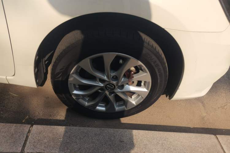 Used Nissan Sylphy 2021 Classic 1.6XL CVT Luxury Edition Right Front Wheel Hub
