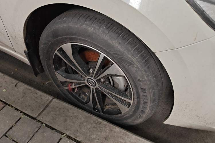 Used Nissan Sylphy 2021 Classic 1.6XL CVT Luxury Edition Right Front Wheel Hub