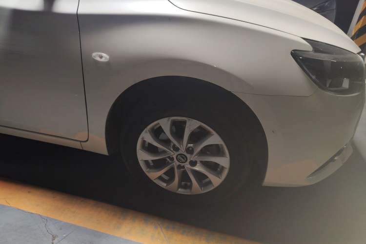 Used Nissan Sylphy 2021 Classic 1.6XL Manual Luxury Edition Right Front Wheel Hub