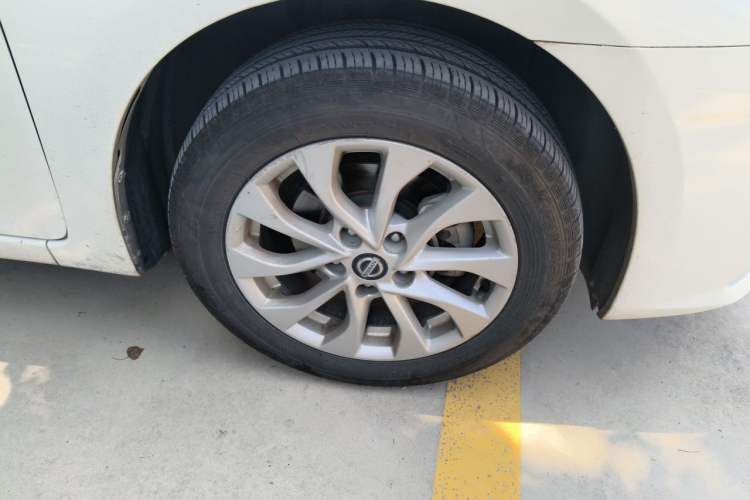 Used Nissan Sylphy 2021 Classic 1.6XL CVT Luxury Edition Right Front Wheel Hub