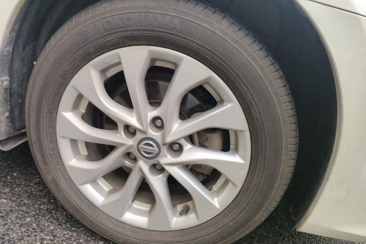 Used Nissan Sylphy 2021 Classic 1.6XL CVT Luxury Edition Right Front Wheel Hub