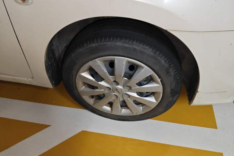 Used Nissan Sylphy 2021 Classic 1.6XE CVT Comfort Edition Right Front Wheel Hub