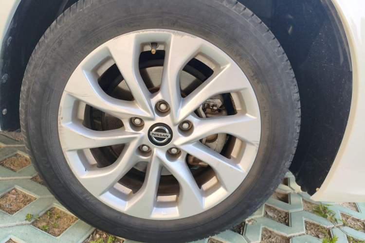 Used Nissan Sylphy 2021 Classic 1.6XE CVT Comfort Edition Right Front Wheel Hub