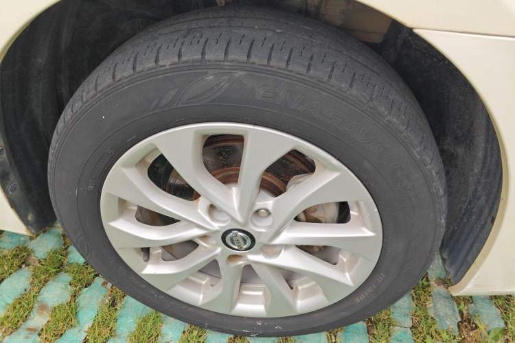 Used Nissan Sylphy 2021 Classic 1.6XL CVT Luxury Edition Right Front Wheel Hub