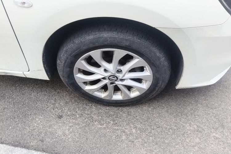 Used Nissan Sylphy 2021 Classic 1.6XE CVT Comfort Edition Right Front Wheel Hub