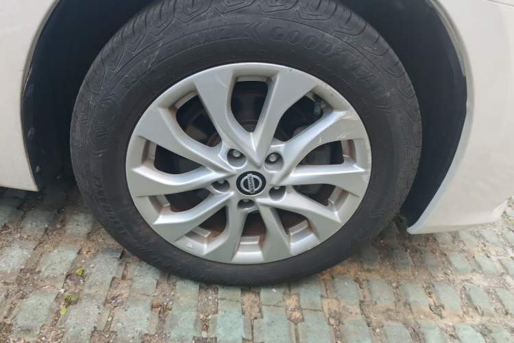 Used Nissan Sylphy 2021 Classic 1.6XL CVT Luxury Edition Right Front Wheel Hub