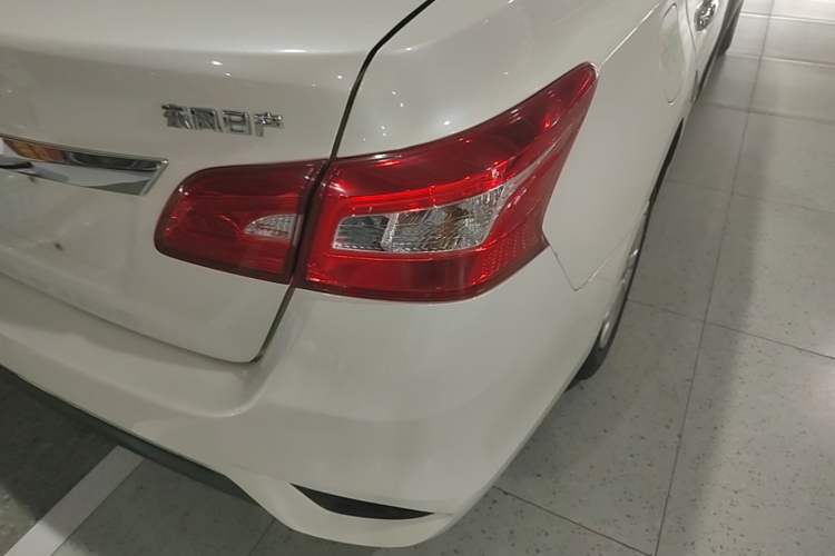 Used Nissan Sylphy 2021 Classic 1.6XL CVT Luxury Edition Right Rear Taillight