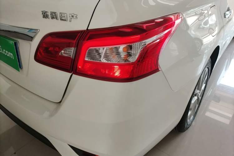 Used Nissan Sylphy 2021 Classic 1.6XL CVT Luxury Edition Right Rear Taillight