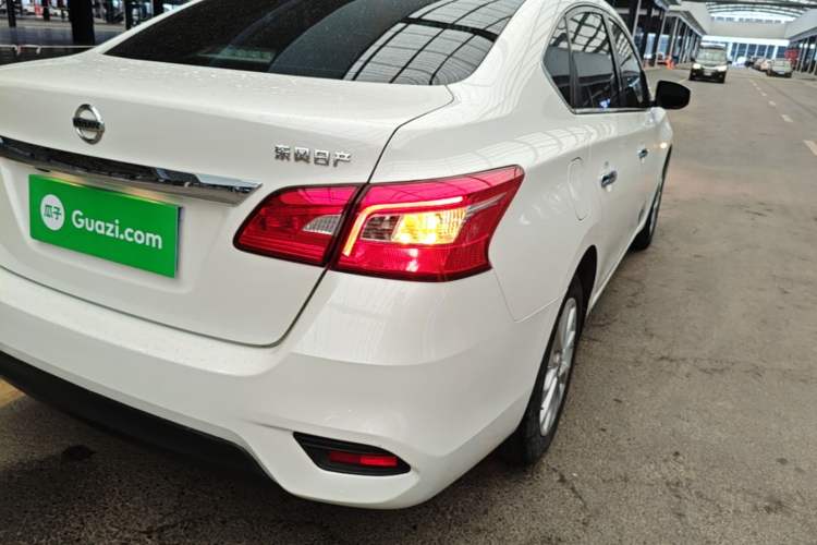 Used Nissan Sylphy 2021 Classic 1.6XL CVT Luxury Edition Right Rear Taillight