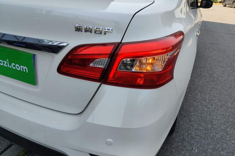 Used Nissan Sylphy 2021 Classic 1.6XL CVT Luxury Edition Right Rear Taillight
