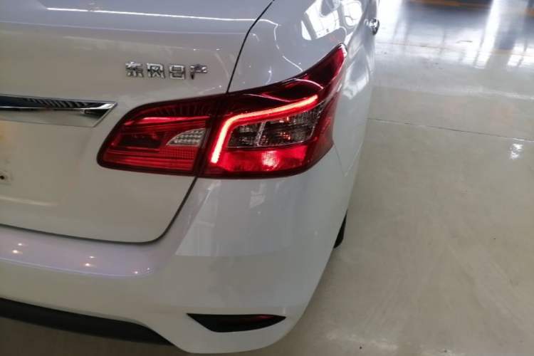 Used Nissan Sylphy 2021 Classic 1.6XL CVT Luxury Edition Right Rear Taillight