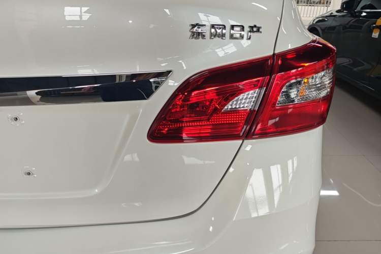 Used Nissan Sylphy 2021 Classic 1.6XL CVT Luxury Edition Right Rear Taillight