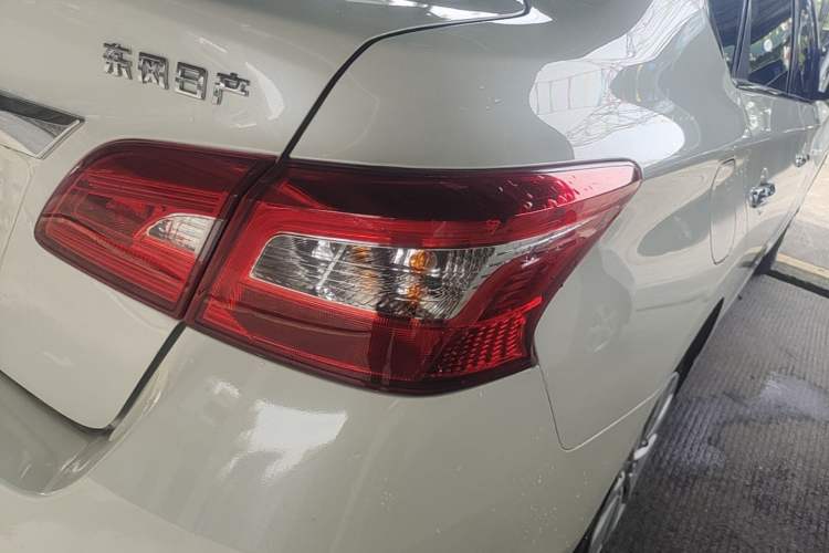 Used Nissan Sylphy 2021 Classic 1.6XL CVT Luxury Edition Right Rear Taillight