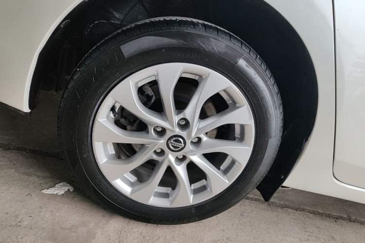 Used Nissan Sylphy 2021 Classic 1.6XL CVT Luxury Edition Right Rear Wheel Hub