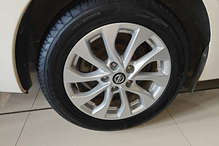Used Nissan Sylphy 2021 Classic 1.6XL CVT Luxury Edition Right Rear Wheel Hub