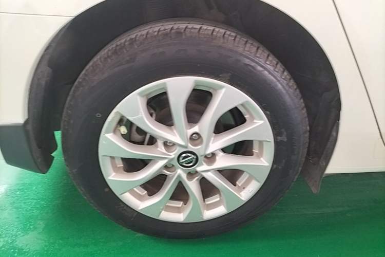 Used Nissan Sylphy 2021 Classic 1.6XL CVT Luxury Edition Right Rear Wheel Hub