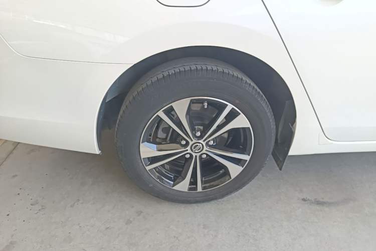 Used Nissan Sylphy 2021 Classic 1.6XE CVT Exclusive Edition Right Rear Wheel Hub
