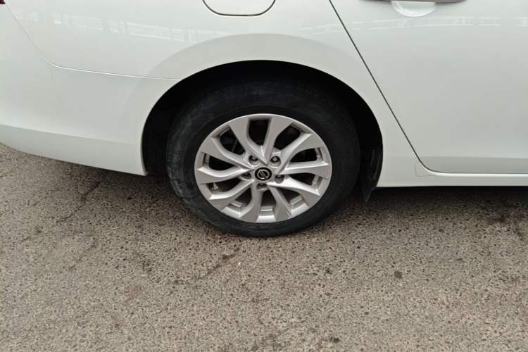Used Nissan Sylphy 2021 Classic 1.6XL CVT Luxury Edition Right Rear Wheel Hub