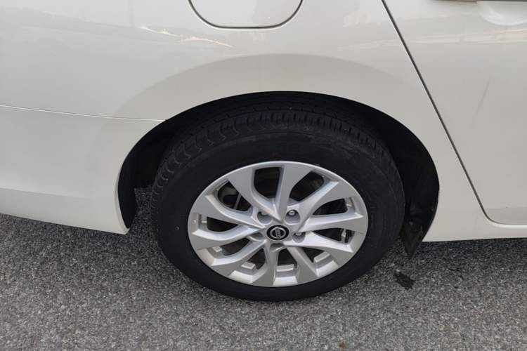 Used Nissan Sylphy 2021 Classic 1.6XL CVT Luxury Edition Right Rear Wheel Hub