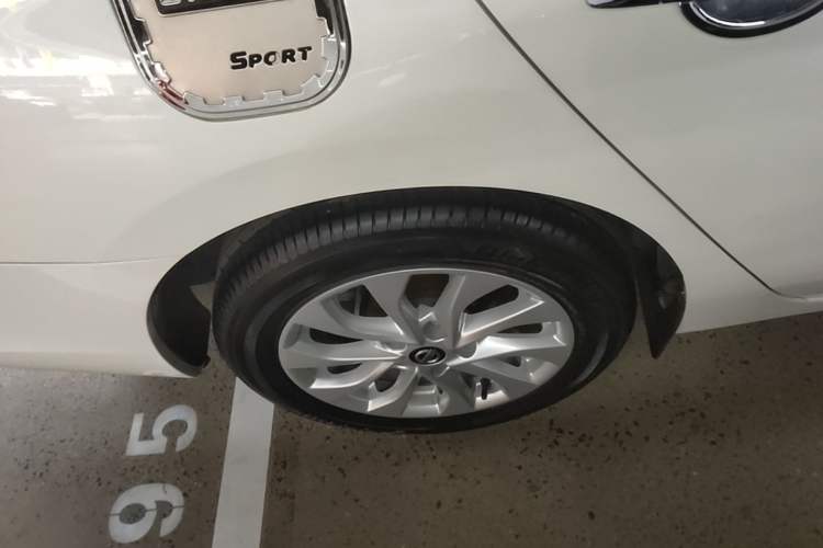 Used Nissan Sylphy 2021 Classic 1.6XL CVT Luxury Edition Right Rear Wheel Hub
