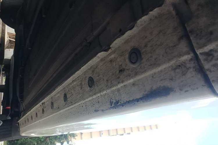 Used Nissan Sylphy 2021 Classic 1.6XE CVT Exclusive Edition Right Side Sill