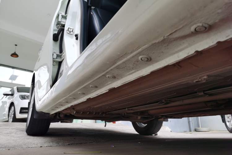 Used Nissan Sylphy 2021 Classic 1.6XL CVT Luxury Edition Right Side Sill