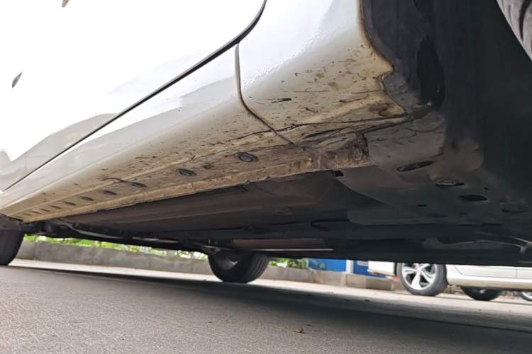 Used Nissan Sylphy 2021 Classic 1.6XL CVT Luxury Edition Right Side Sill