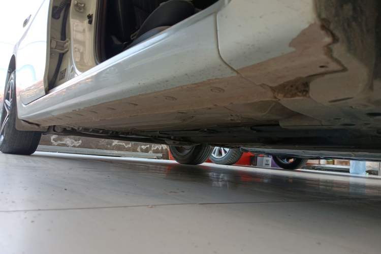 Used Nissan Sylphy 2021 Classic 1.6XE CVT Comfort Edition Right Side Sill