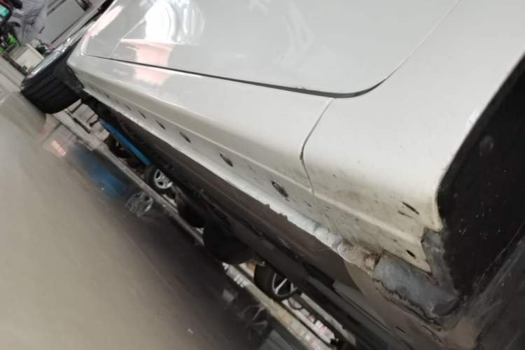 Used Nissan Sylphy 2021 Classic 1.6XE CVT Comfort Edition Right Side Sill