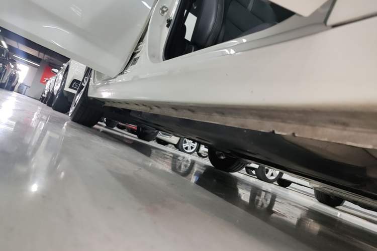 Used Nissan Sylphy 2021 1.6L XL CVT Enjoyment Edition Right Side Sill