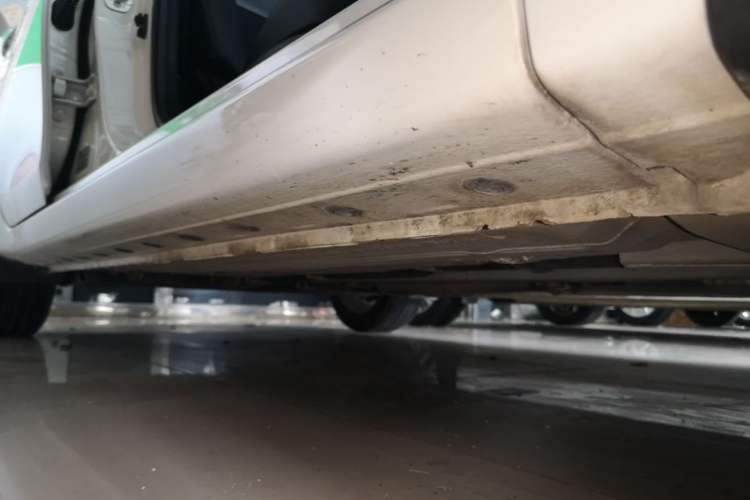 Used Nissan Sylphy 2021 Classic 1.6XL CVT Luxury Edition Right Side Sill