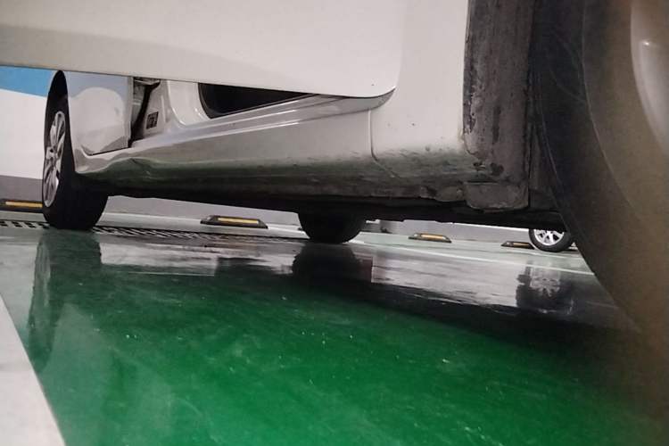 Used Nissan Sylphy 2021 Classic 1.6XE CVT Comfort Edition Right Side Sill