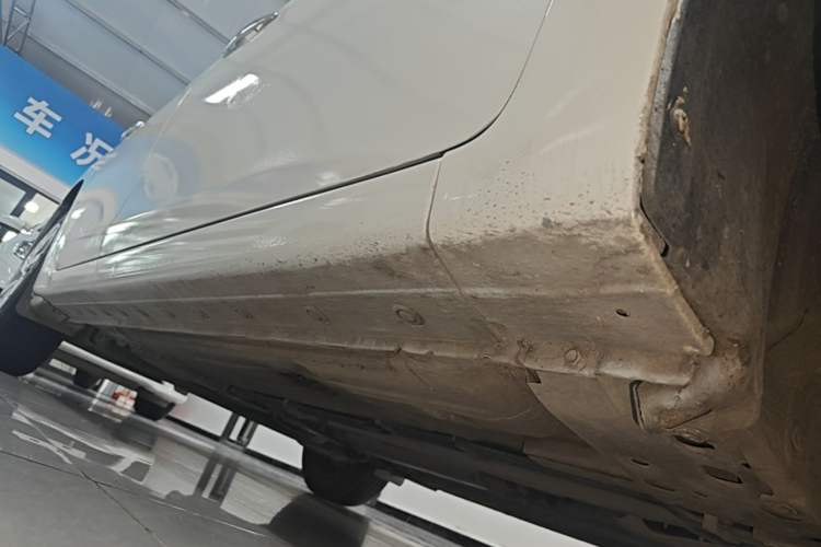 Used Nissan Sylphy 2021 Classic 1.6XE CVT Exclusive Edition Right Side Sill